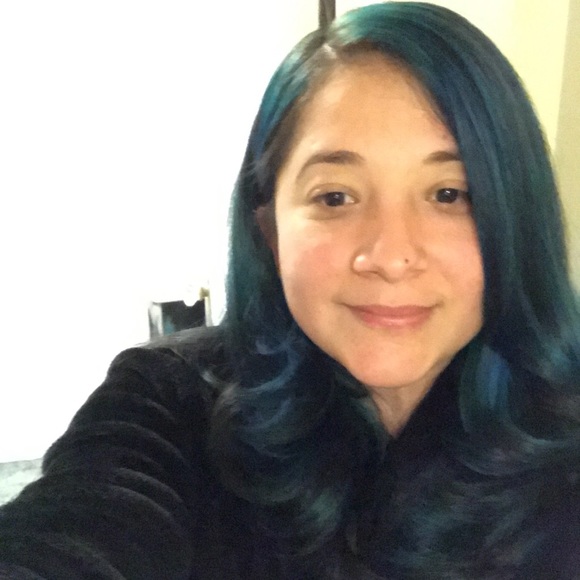 Meet your Posher, Evelyn - Picture 1 of 1